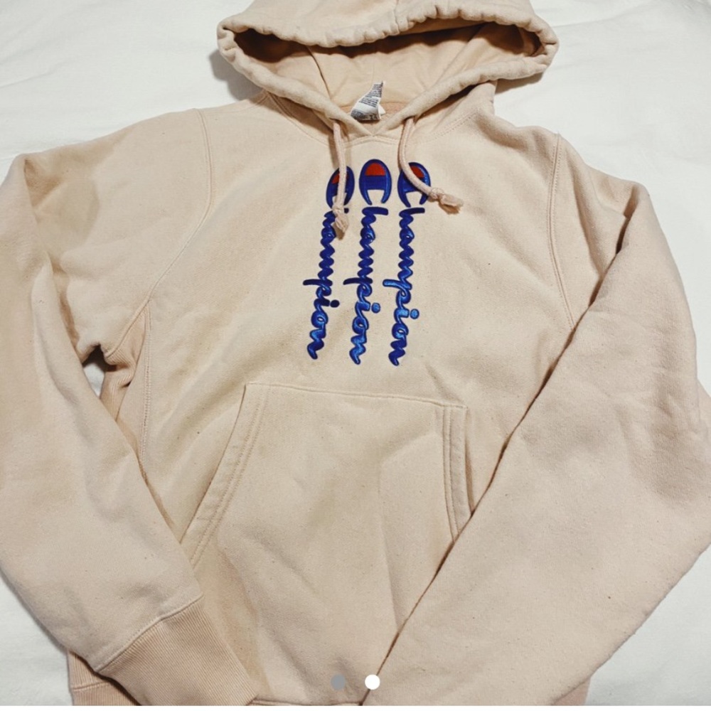 Light pink champion sweatshirt - Picture 2 of 2